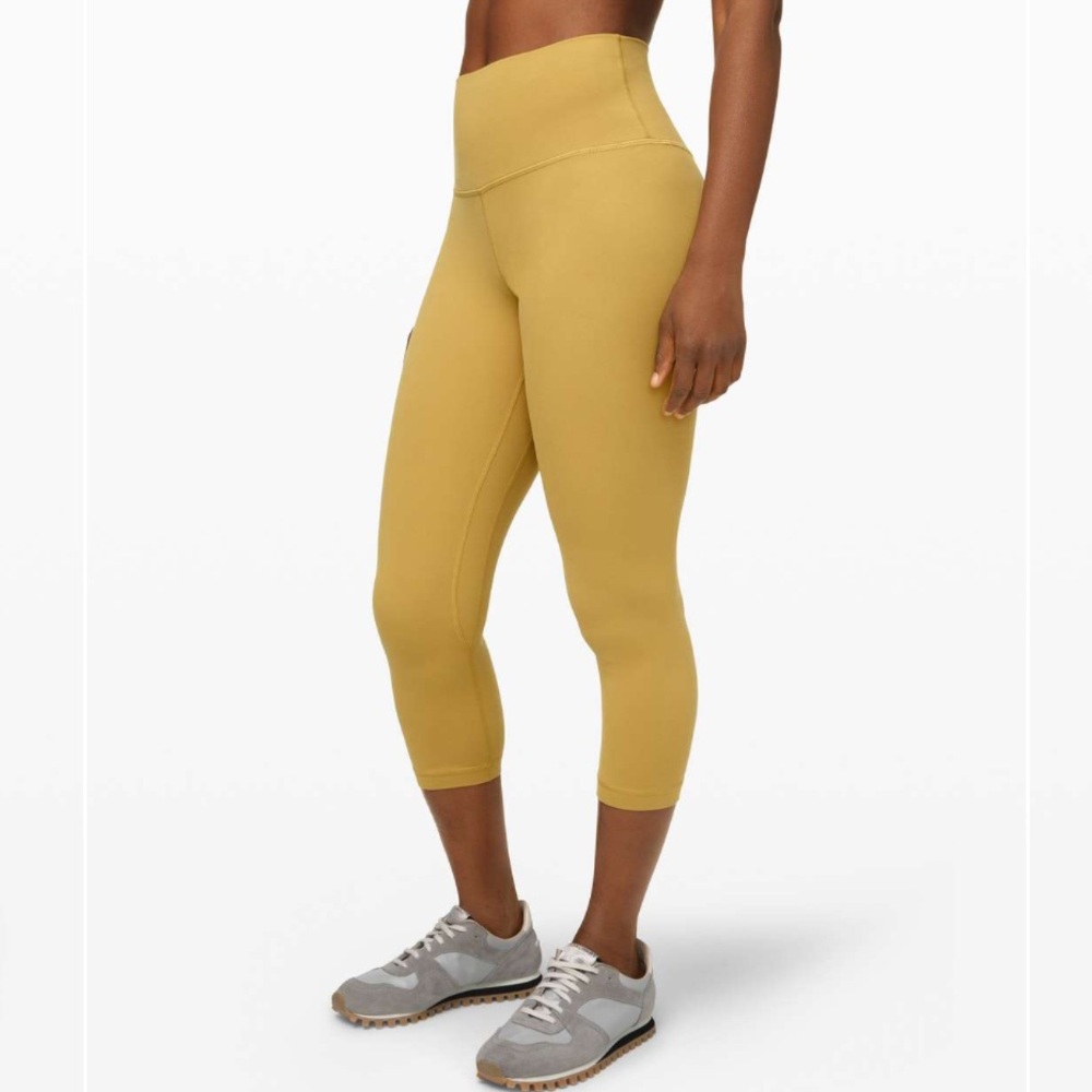 LULULEMON grape leaf align crop